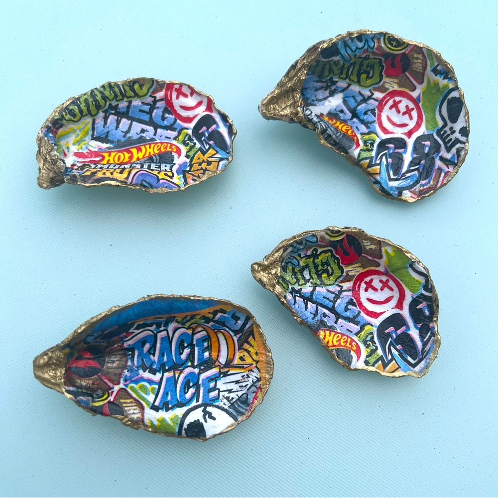 Hot Wheels designed Oyster Shells set of 4